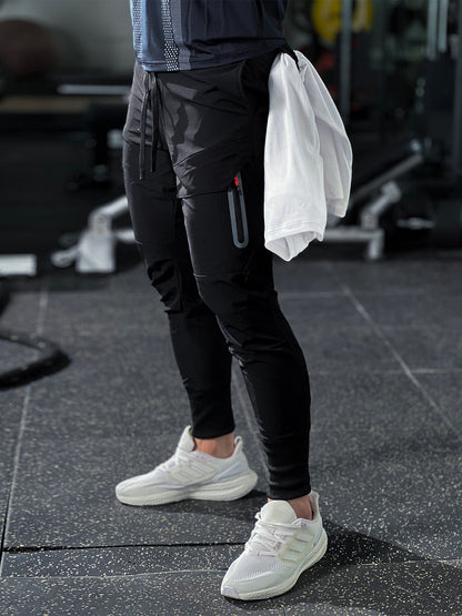 Performance Jogging Pants with pocket detail