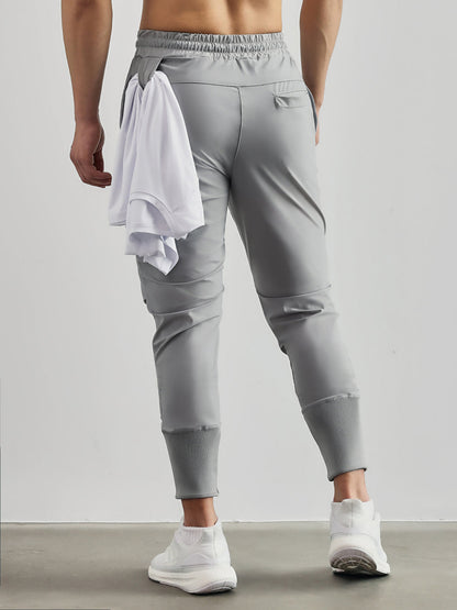 Performance Jogging Pants with pocket detail