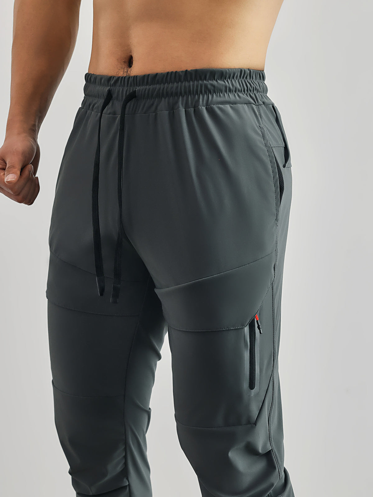 Performance Jogging Pants with pocket detail
