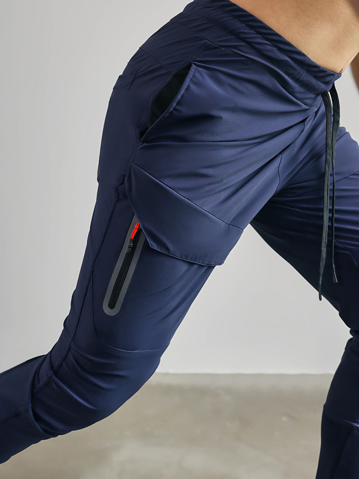Performance Jogging Pants with pocket detail